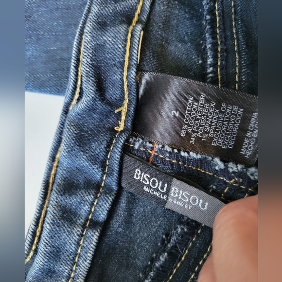 Bisou Bisou Bohemian Rhapsody Y2K Low-rise Flare Jeans Size 2 in Blue - Picture 10 of 13